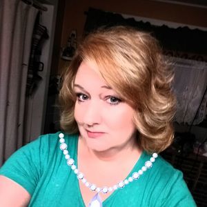 Meet your Posher, Peggy